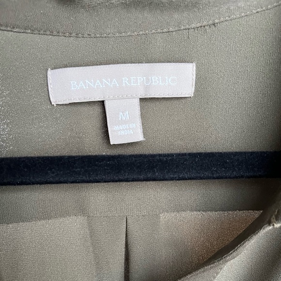 Banana Republic Olive Green Blouse - Picture 4 of 4